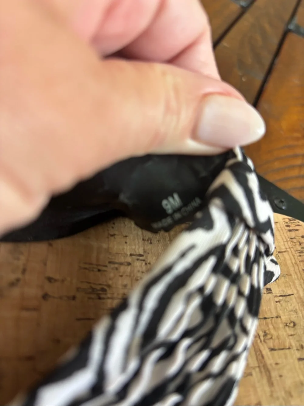 Moda Zebra Knot Wedges - Black & White